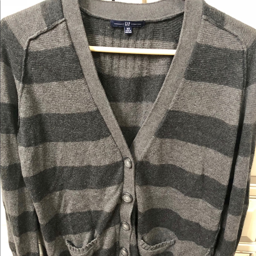 Gap gray striped button front sweater